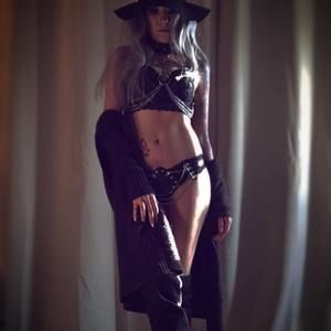 Meet your Posher, Lelu